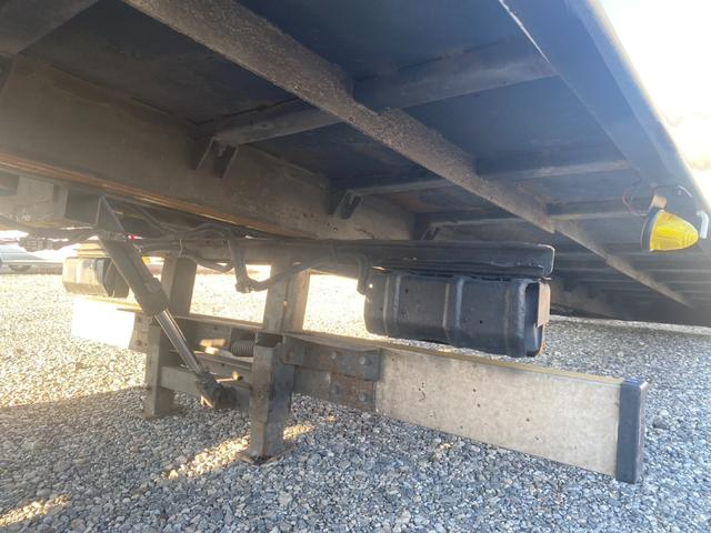 エルフトラック 　５．２ディーゼルターボ　ワイド超ロング高床　カスタムキャビン　ユニック製積載車　ウィンチ（35枚目）