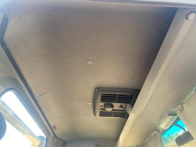 エルフトラック 　５．２ディーゼルターボ　ワイド超ロング高床　カスタムキャビン　ユニック製積載車　ウィンチ（63枚目）