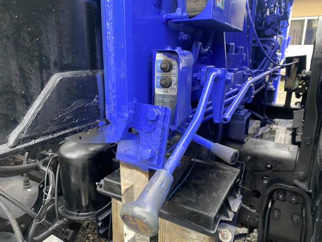 ファイター 　１０輪　２デフ　回送車　タダノ４段クレーン　８５００ｋｇ積載　ラジコン　フックイン　メッキパーツ（39枚目）