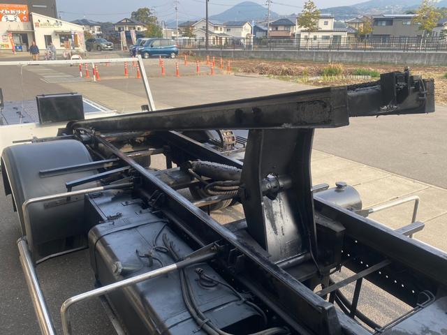 キャンター 超ロングＤＸ　極東開発製フラトップ　フルフラット　セルフローダー　ラジコン　ウィンチ　メッキパーツ（42枚目）