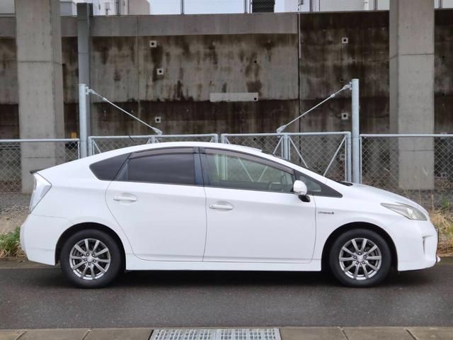 プリウス Ｇ　ナビ・ＥＴＣ・バックカメラ・パワーシート（9枚目）