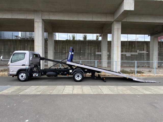 キャンター 超ロング　極東開発製フラトップ　メッキパーツ　ラジコン　ウィンチ　スマートキー　ワンオーナー車　タービン交換　社外ナビ　ＬＥＤヘッドライト（12枚目）