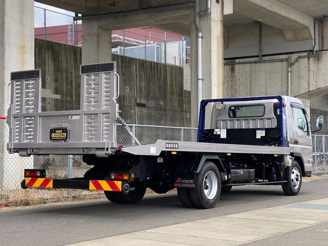 キャンター 超ロング　極東開発製フラトップ　メッキパーツ　ラジコン　ウィンチ　スマートキー　ワンオーナー車　タービン交換　社外ナビ　ＬＥＤヘッドライト（16枚目）