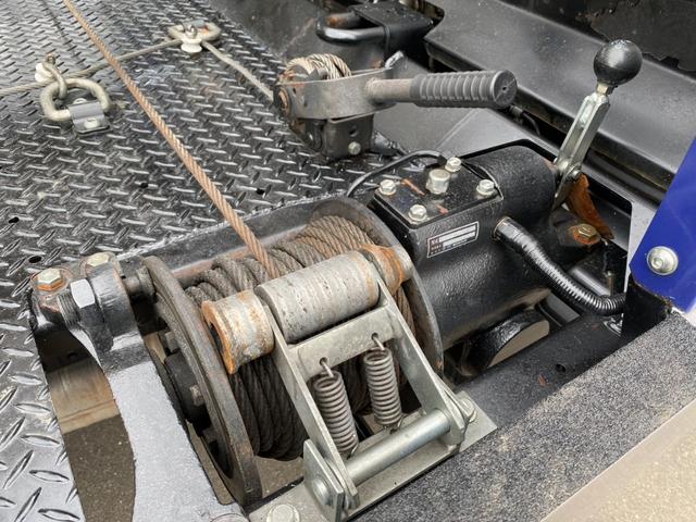 キャンター 超ロング　極東開発製フラトップ　メッキパーツ　ラジコン　ウィンチ　スマートキー　ワンオーナー車　タービン交換　社外ナビ　ＬＥＤヘッドライト（29枚目）