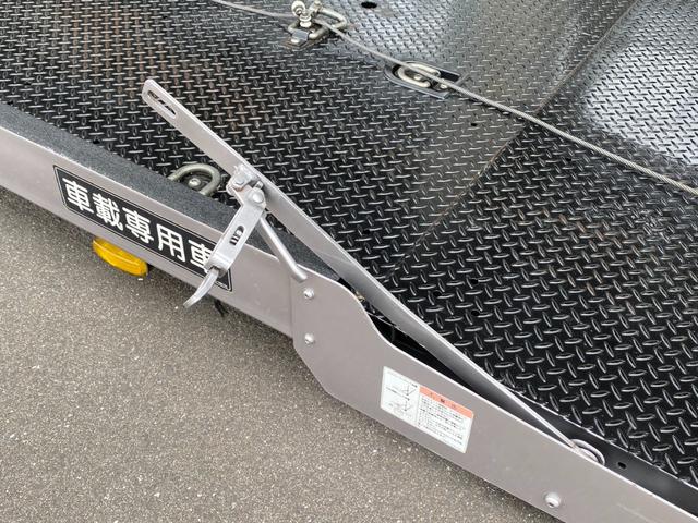 キャンター 超ロング　極東開発製フラトップ　メッキパーツ　ラジコン　ウィンチ　スマートキー　ワンオーナー車　タービン交換　社外ナビ　ＬＥＤヘッドライト（31枚目）