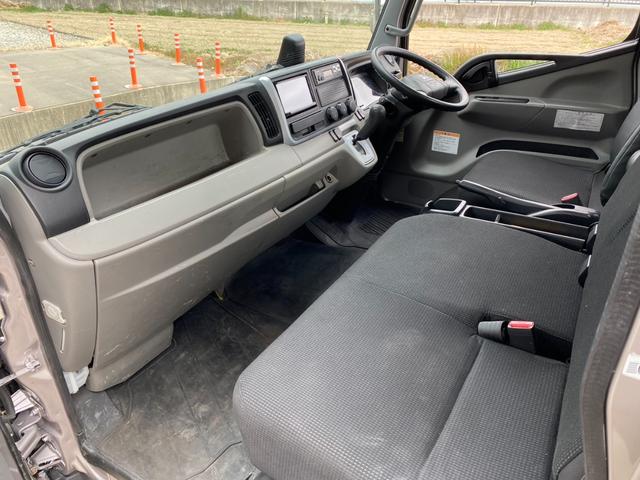 キャンター 超ロング　極東開発製フラトップ　メッキパーツ　ラジコン　ウィンチ　スマートキー　ワンオーナー車　タービン交換　社外ナビ　ＬＥＤヘッドライト（54枚目）