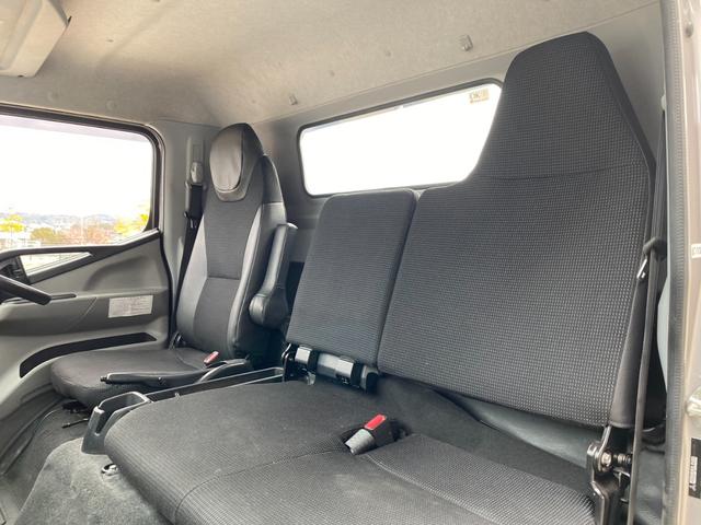 キャンター 超ロング　極東開発製フラトップ　メッキパーツ　ラジコン　ウィンチ　スマートキー　ワンオーナー車　タービン交換　社外ナビ　ＬＥＤヘッドライト（55枚目）