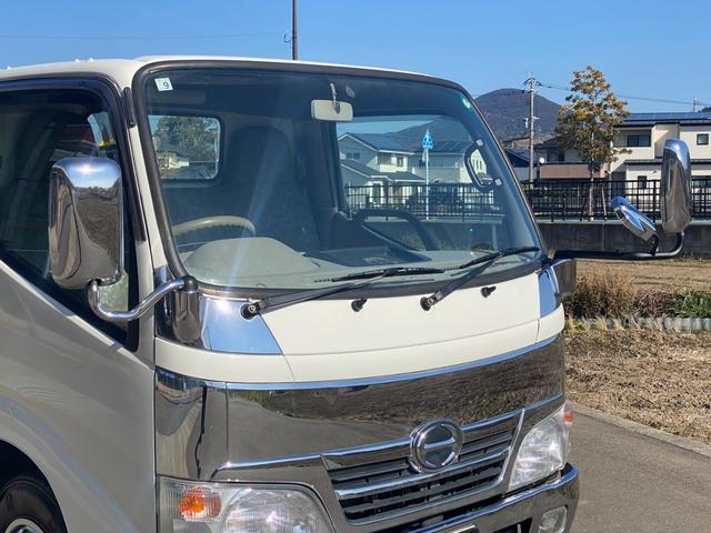 デュトロ ロング全低床　新明和製アームロール　ツインホイスト　新品コンテナ箱　メッキパーツ　ホイールカバー　外装仕上済　総重量５ｔ未満対応（31枚目）