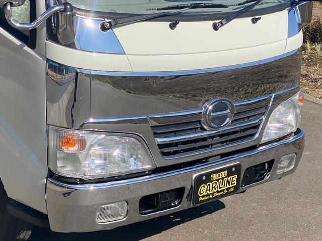 デュトロ ロング全低床　新明和製アームロール　ツインホイスト　新品コンテナ箱　メッキパーツ　ホイールカバー　外装仕上済　総重量５ｔ未満対応（32枚目）