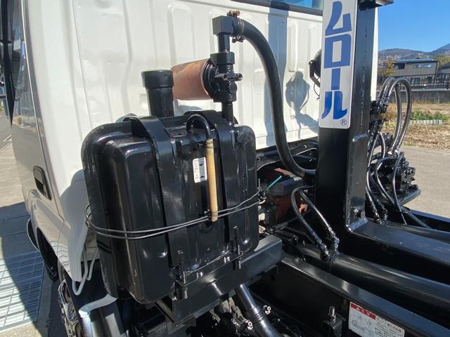 デュトロ ロング全低床　新明和製アームロール　ツインホイスト　新品コンテナ箱　メッキパーツ　ホイールカバー　外装仕上済　総重量５ｔ未満対応（45枚目）