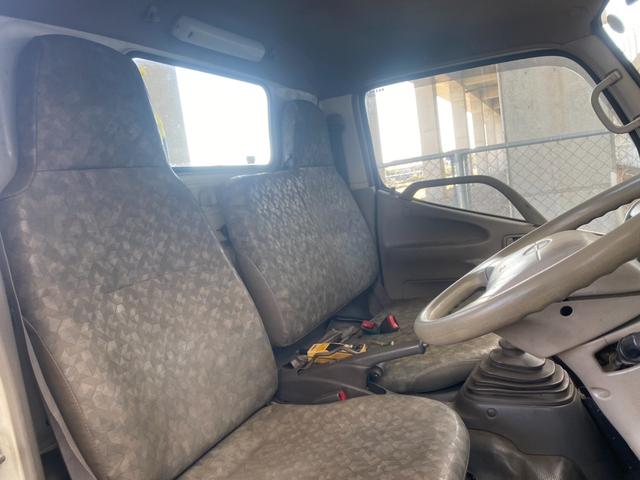 デュトロ ロング全低床　新明和製アームロール　ツインホイスト　新品コンテナ箱　メッキパーツ　ホイールカバー　外装仕上済　総重量５ｔ未満対応（56枚目）