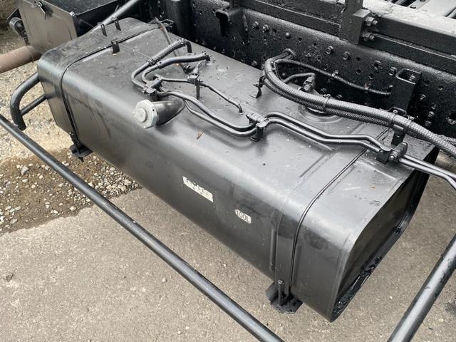 キャンター ワイドキャブロング高床　あおり開閉　３０００ｋｇ積載　ウィンチ　ラジコン　メッキパーツ　マフラー煤焼き装置（ＤＰＦ）無し（20枚目）