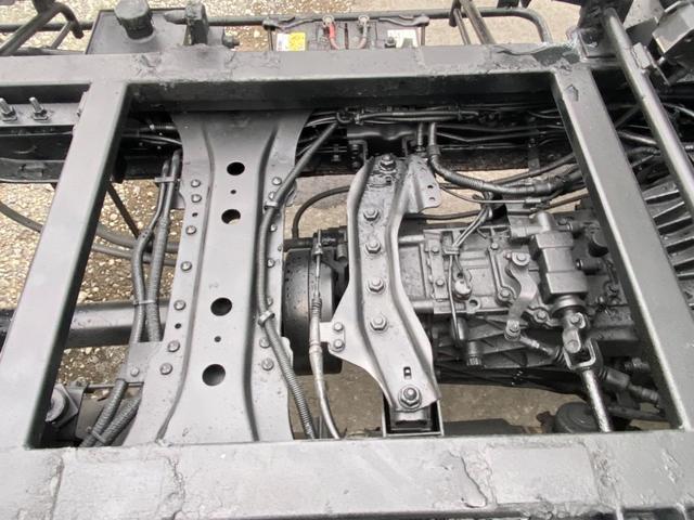 キャンター ワイドキャブロング高床　あおり開閉　３０００ｋｇ積載　ウィンチ　ラジコン　メッキパーツ　マフラー煤焼き装置（ＤＰＦ）無し（24枚目）