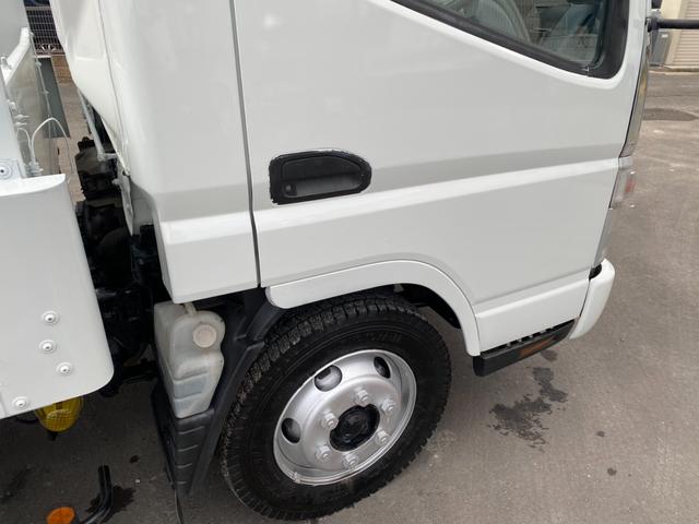 キャンター ワイドキャブロング高床　あおり開閉　３０００ｋｇ積載　ウィンチ　ラジコン　メッキパーツ　マフラー煤焼き装置（ＤＰＦ）無し（41枚目）