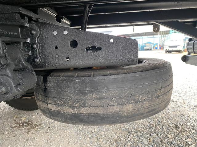 キャンター ワイドキャブロング高床　あおり開閉　３０００ｋｇ積載　ウィンチ　ラジコン　メッキパーツ　マフラー煤焼き装置（ＤＰＦ）無し（49枚目）