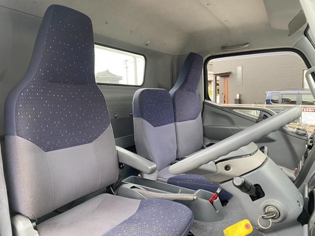 キャンター ワイドキャブロング高床　あおり開閉　３０００ｋｇ積載　ウィンチ　ラジコン　メッキパーツ　マフラー煤焼き装置（ＤＰＦ）無し（58枚目）