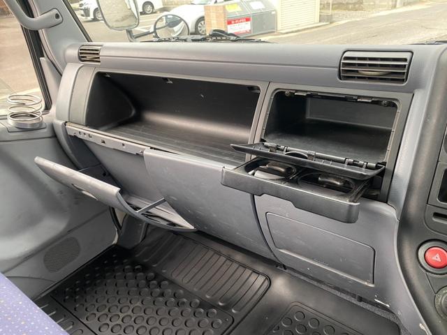 キャンター ワイドキャブロング高床　あおり開閉　３０００ｋｇ積載　ウィンチ　ラジコン　メッキパーツ　マフラー煤焼き装置（ＤＰＦ）無し（69枚目）