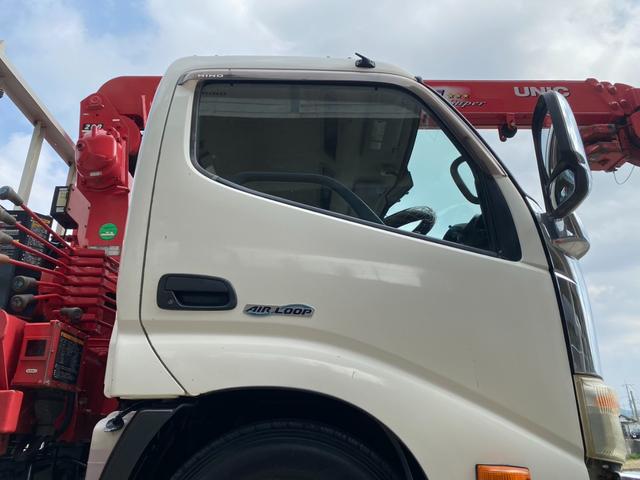 デュトロ 　ユニック３段クレーン　ラジコン　メッキパーツ　鉄板張　社外ナビ　バックカメラ（29枚目）