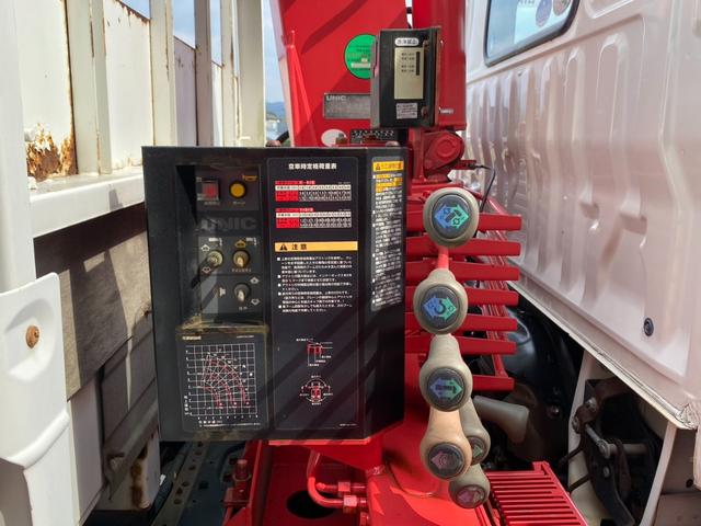 デュトロ 　ユニック３段クレーン　ラジコン　メッキパーツ　鉄板張　社外ナビ　バックカメラ（50枚目）