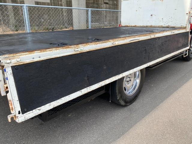 デュトロ 　ユニック３段クレーン　ラジコン　メッキパーツ　鉄板張　社外ナビ　バックカメラ（57枚目）