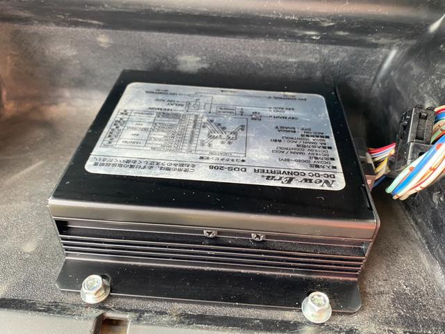 デュトロ 　ユニック３段クレーン　ラジコン　メッキパーツ　鉄板張　社外ナビ　バックカメラ（74枚目）