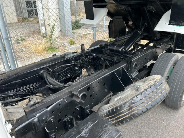 エルフトラック ダンプ 外装仕上済 コボレーン幌新品交換 メッキパーツ ETC(11枚目)