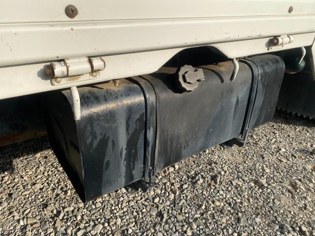 エルフトラック フラットロー　１０尺平ボディ　カスタムキャビン　メッキパーツ（15枚目）