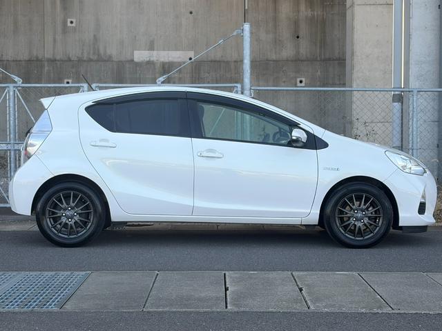 アクア Gブラックソフトレザーセレクション 純正ナビ バックカメラ ETC スマートキー 社外アルミ ドライブレコーダー(12枚目)