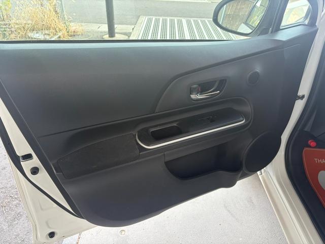 アクア Gブラックソフトレザーセレクション 純正ナビ バックカメラ ETC スマートキー 社外アルミ ドライブレコーダー(37枚目)