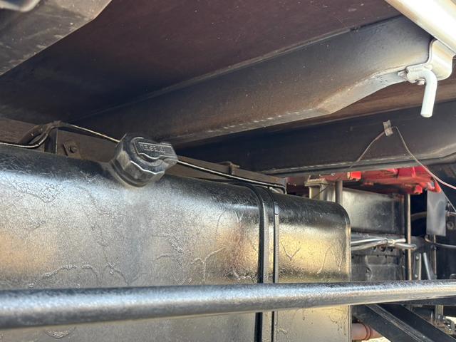 エルフトラック 　ユニック６段クレーン　差し違い　ラジコン　リアジャッキ（37枚目）