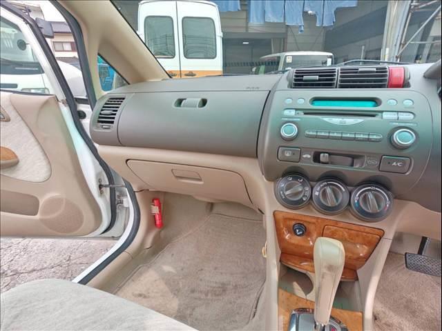 フィットアリア １．５Ｗ　ＨＩＤヘッドライト　キーレス（6枚目）