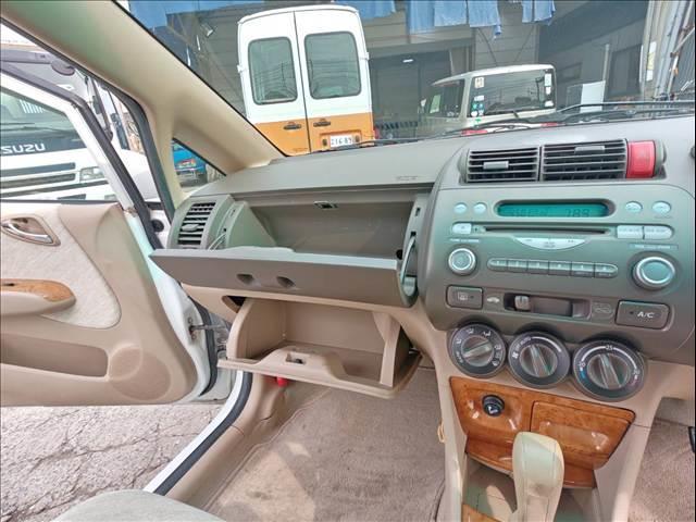 フィットアリア １．５Ｗ　ＨＩＤヘッドライト　キーレス（7枚目）