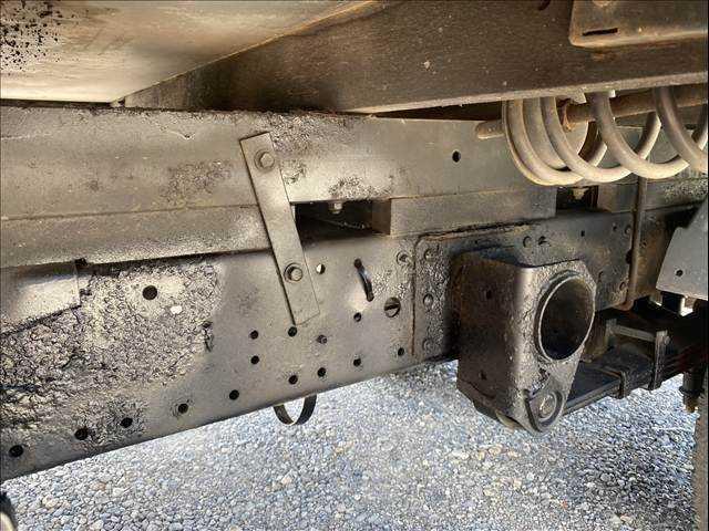2005 Mitsubishi Fuso Canter – thumbnail 6