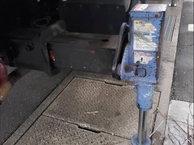 2000 Mitsubishi Fuso Canter Wide Cab photo 25
