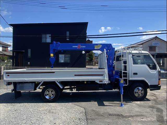 1986 Mitsubishi Fuso Canter – thumbnail 8