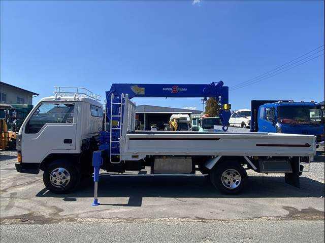 1986 Mitsubishi Fuso Canter – thumbnail 9