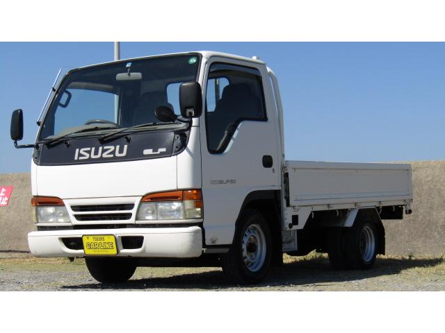 いすゞ エルフトラック１ ５積載低床 平ボデーの中古車 車体価格52万円 1995 平成7 年式 走行8 3万キロ 車体色ホワイト 長崎県大村市大川田町３４８ １ 株式会社 新郷商会 トレード カーラインの在庫 グーネット中古車