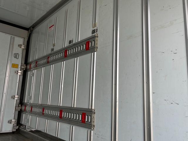 　３．０　ワイド　ロング　高床　ディーゼル　冷凍冷蔵車　２室式　－５℃設定(56枚目)