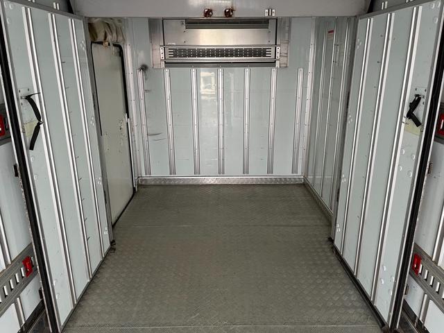 　３．０　ワイド　ロング　高床　ディーゼル　冷凍冷蔵車　２室式　－５℃設定(59枚目)