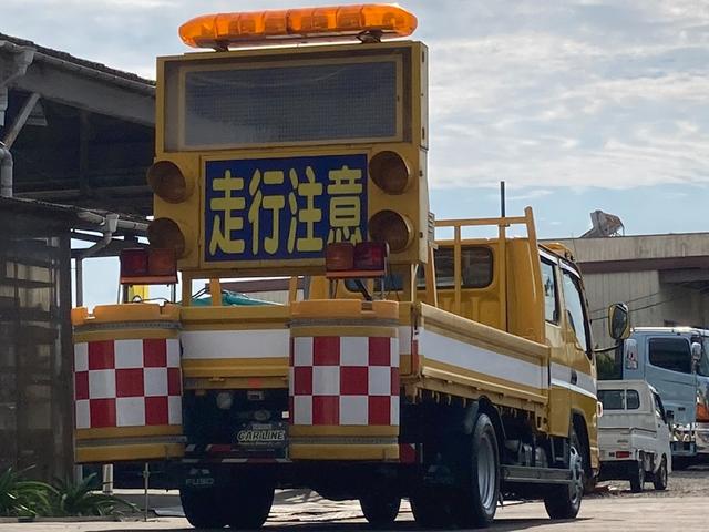 キャンター Ｗキャブロング　ディーゼルターボ　高床　道路作業車（2枚目）