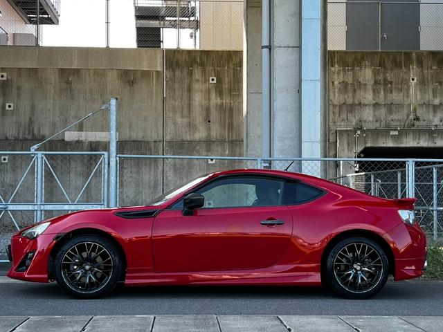 ８６ ＧＴ　社外アルミ　エアクリ　ナビ　バックカメラ　６ＭＴ　ＥＴＣ　シートカバー（6枚目）