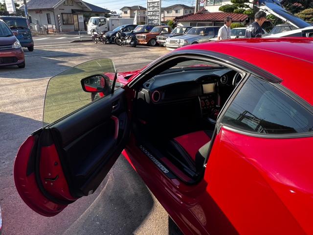 ８６ ＧＴ　社外アルミ　エアクリ　ナビ　バックカメラ　６ＭＴ　ＥＴＣ　シートカバー（42枚目）