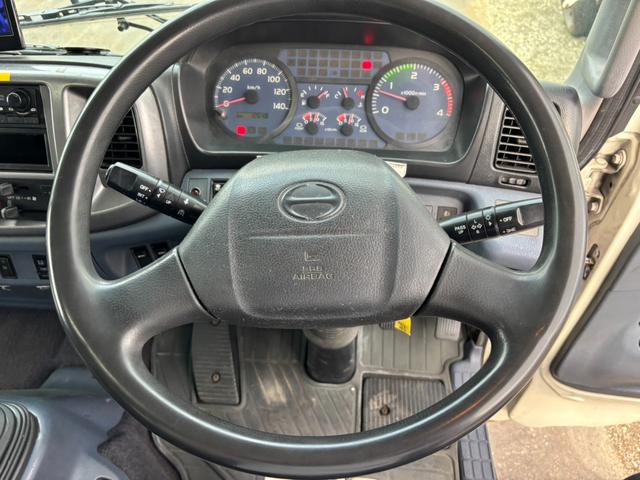 レンジャープロ ベースグレード　アルミウィング　ワイド　６２００ボディ　ラッシング２段　ベッド付　メッキパーツ　　外装仕上済（4枚目）