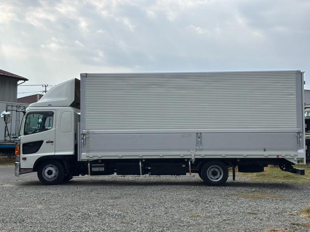 レンジャープロ ベースグレード　アルミウィング　ワイド　６２００ボディ　ラッシング２段　ベッド付　メッキパーツ　　外装仕上済（7枚目）