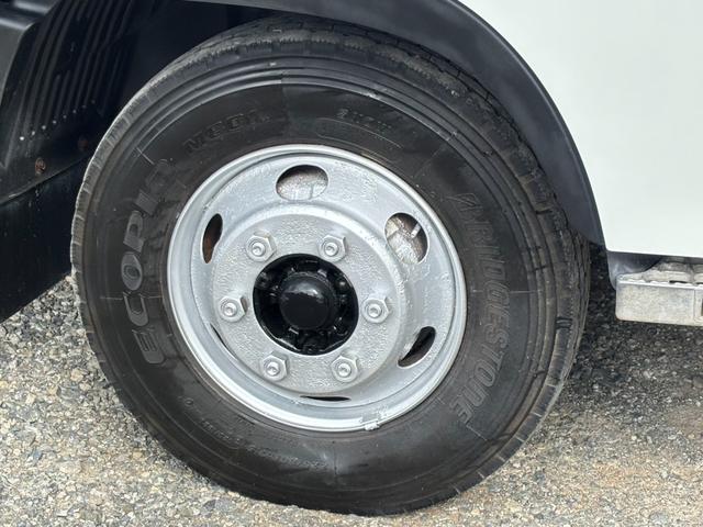 レンジャープロ ベースグレード　アルミウィング　ワイド　６２００ボディ　ラッシング２段　ベッド付　メッキパーツ　　外装仕上済（21枚目）