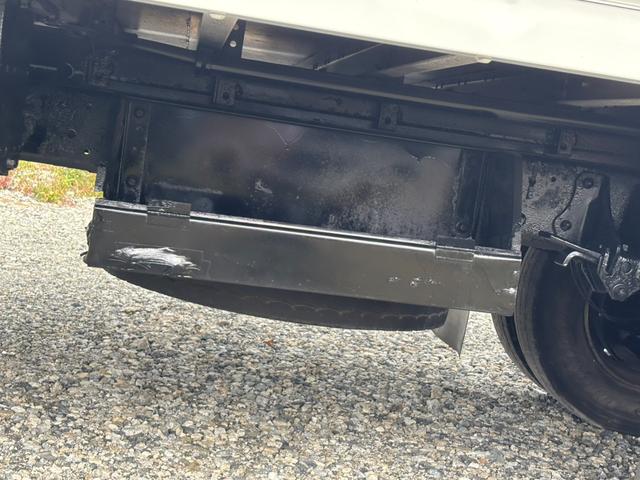 レンジャープロ ベースグレード　アルミウィング　ワイド　６２００ボディ　ラッシング２段　ベッド付　メッキパーツ　　外装仕上済（26枚目）