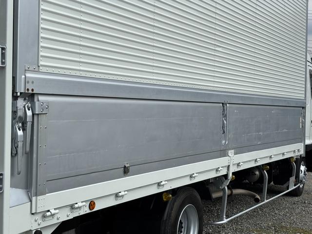 レンジャープロ ベースグレード　アルミウィング　ワイド　６２００ボディ　ラッシング２段　ベッド付　メッキパーツ　　外装仕上済（29枚目）