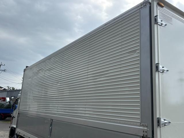 レンジャープロ ベースグレード　アルミウィング　ワイド　６２００ボディ　ラッシング２段　ベッド付　メッキパーツ　　外装仕上済（32枚目）