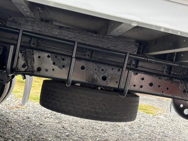 レンジャープロ ベースグレード　アルミウィング　ワイド　６２００ボディ　ラッシング２段　ベッド付　メッキパーツ　　外装仕上済（35枚目）