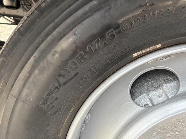 レンジャープロ ベースグレード　アルミウィング　ワイド　６２００ボディ　ラッシング２段　ベッド付　メッキパーツ　　外装仕上済（40枚目）